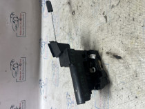 Broasca stanga fata Dacia Duster 2014