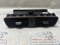 Grila ventilatie centrala Volkswagen Passat CC 2014