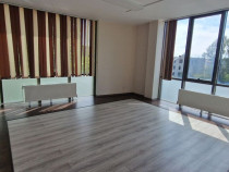 Spatiu comercial ideal activitati liberale.