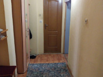 Apartament 3 camere, zona C. R. Vivu