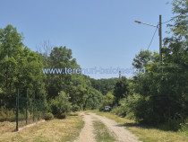 Teren situat la lizirea padurii Balotesti,langa case noi,715mp