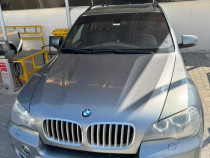 BMW X5 40d, mașina personală
