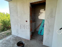 Utvin- toate utilitatile- 4 camere- bucatarie inchisa