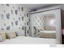 1 camera in zona Lipovei