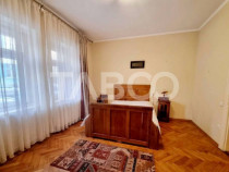 Apartament de vanzare 2 camere 2 bai 2 pivnite in Centrul Is