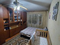 1 camera in zona Blascovici