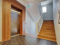 Pretabil Pentru Birou Sau Locuinta- Pereti Modulari