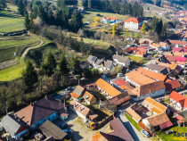 Resedinta traditionala saseasca restaurata, situata in inima