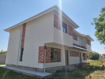 Casa 4 camere, P+1+M, toate utilitatile