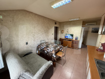 Apartament de vanzare, cu 4 camere, 68 mp, zona Modern