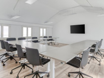 Spațiu de birou privat pentru 4 persoane în Regus Iride Business
