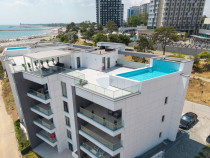 PENTHOUSE CU PISCINA, VEDERE PANORAMICA LA MARE – FALEZ...