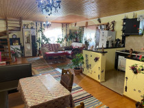 Apartament cu 3 camere de vânzare în Codlea