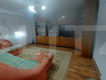 Apartament de vanzare, cu 3 camere, etaj 4, zona Girocului