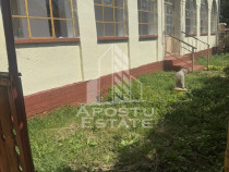 Casă unifamilială cu teren de 1504 mp