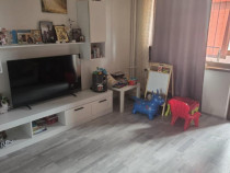 Tomis 3, decomandat, 2 camere, 52mp, vanzari Constanta