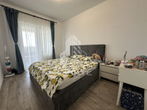 Apartament cu 2 camere si dressing mobilat, decomandat in...
