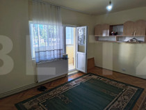 Apartament de vanzare cu 2 camere la parter
