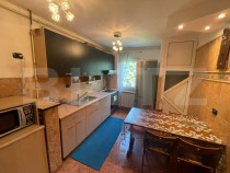 Apartament cu 2 camere, Foarte Spatios, Zona Superba