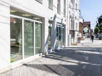 De &icirc;nchiriat spațiu comercial &ndash; Calea Victoriei, Arad...