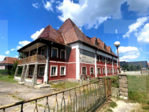 Clădire mixtă cu teren și hală – vad comercial DN11, O