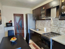 Apartament cu 4 camere, semidecomandat, tip D, 85 mp, Calea