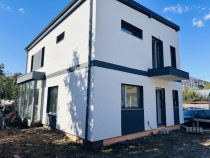 Super vila, 150 mp construiti, 355 mp, UVERTURII-IULIU MANIU