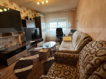 Apartament cu 3 camere si 2 bai, zona Rogerius