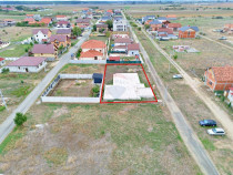 Teren 805 m², front stradal 40 ml, fundație existentă