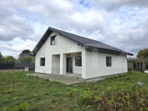 Casa 4 camere, 150 mp utlii, zona Tutora