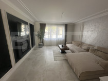 Casa 9 camere, 330 mp, 400 mp teren, zona Semicentrală