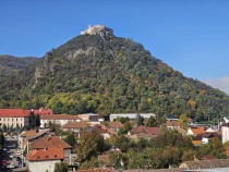 Apartament 2 camere, decomandat,mobilat si utilat, la Poalele Cetatii