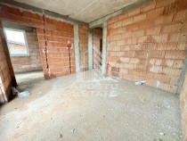 Duplex despartit prin baie si hol cu 3 dormitoare si dres...