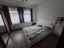Inchiriez apartament 2 camere zona Parneava