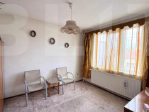 Vila in zona linistita, pe o strada inchisa perfecta pentru