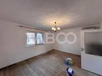 Casa individuala de vanzare cu 3 camere 1020 mp teren in Ham