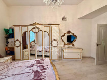 Apartament 2 camere,curte comuna,zona Lunei