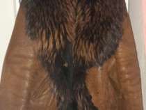 Cojocel din piele intoarsa cu guler din blana de vulpe