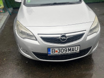 Opel Astra J 2012