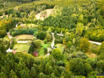 Refugiu montan,cu 2100 mp domeniu verde,arie ultra-liniara,