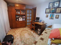 Apartament Cu 4 Camere Decomandate - Parter Zona George Enescu