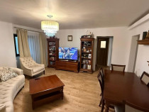 Apartament 3 camere Casa de Cultura
