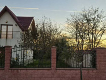 Casa 197 mp, garaj, foisor, gratar, teren 780 mp la 100 m d