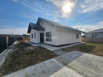 CASA INDIVIDUALA LUNCA CETATUII , 3 CAMERE SI 2 BAI , 500 MP