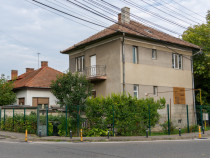 Oportunitate! Casă, 6 camere + curte, Parcul Central, Cluj-