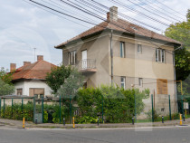 Oportunitate! Casă, 6 camere + curte, Parcul Central, Cluj-