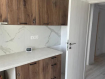 Apartament 2 camere, decomandat - zona Tractorul