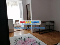 Garsoniera de Inchiriat zona Drumul Taberei - Favorit - Metr