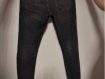 Blugi Zara negri cu găuri &ndash; stil urban / streetwear