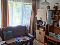 De v&acirc;nzare apartament cu 2 camere
